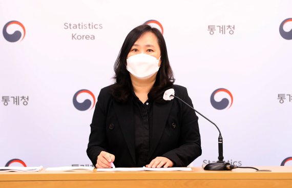 [세종=뉴시스] 강종민 기자 = 공미숙 통계청 사회통계국장. 2022.04.13. ppkjm@newsis.com