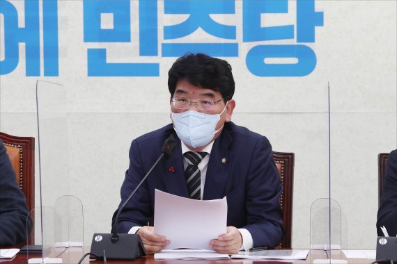 '성 비위' 박완주, 민주당서 제명.. 박지현 "국민께 진심으로 사과"