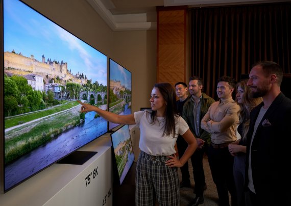 삼성전자, 런던 '유럽 테크세미나'서 Neo QLED 8K 소개