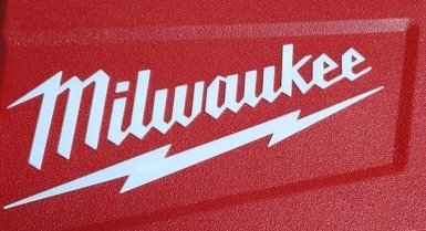 밀워키 전동공구 로고