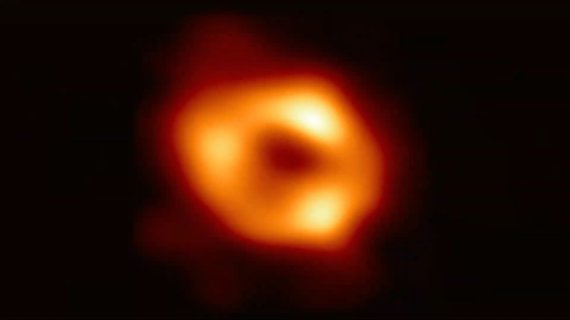 우리은하에 있는 블랙홀 발견