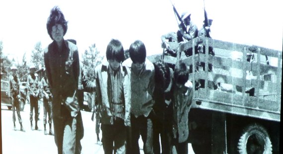 1980년 5월 광주 시민들의 모습.(5.18민주화운동기록관 상영 영상 갈무리)© News1db