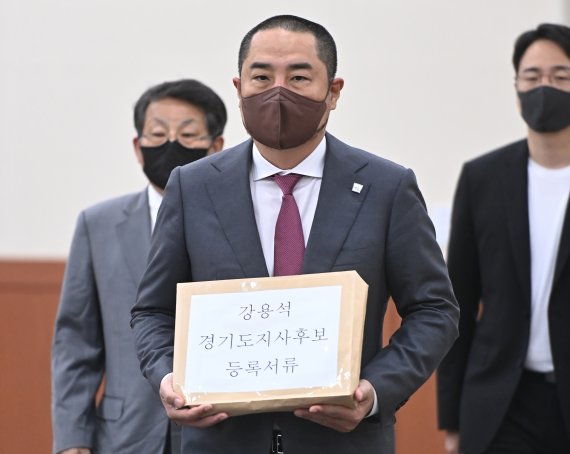 강용석, 김은혜에 '우파 후보 단일화' 제안