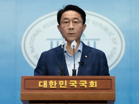 조정식, 국회의장 출마 "내가 尹정부 맞설 '민주당' 의장"