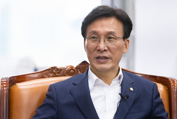 김민석 "尹정부, 이재명에 예의 지켜야…함부로 훼손 않길"