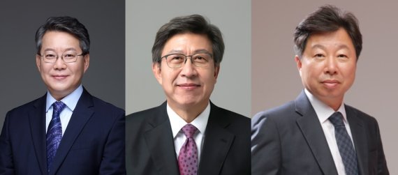 변성완 더불어민주당 부산시장 후보, 박형준 국민의힘 부산시장 후보, 김영진 정의당 부산시장 후보(왼쪽부터) © 뉴스1