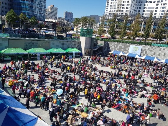 부산시, 환경보호 실천의 장 ‘시민 나눔장터’ 개장