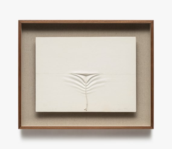[서울=뉴시스]이승택, 무제, 1981, 노끈, 종이, 석고, 38.5 x 51.5cm, F. 56 x 69 x 5.5(d)cm