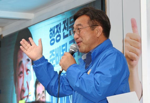 "일흔 넘어 뭘 새로 배우나" 윤호중, 국힘 70세 후보에 막말