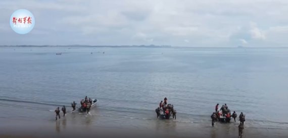 중국 제73집단군이 대만 인근 푸젠성 모 해역에서 훈련을 하고 있다(해방군보 웨이보 갈무리)© 뉴스1