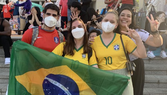 [서울=뉴시스]브라질 축구 팬들. (사진=안경남 기자)