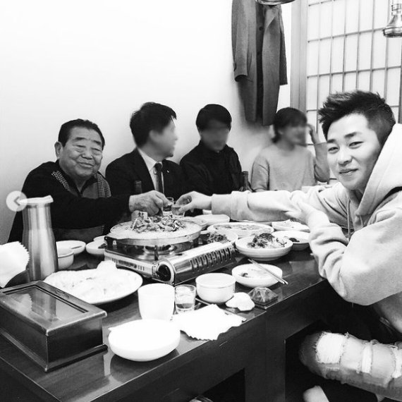 딘딘 인스타그램 © 뉴스1