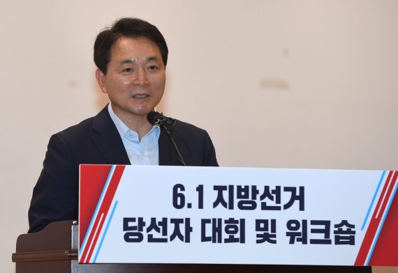 "임대주택서 정신질환자 나와".. 與 정책위의장 막말 논란 '일파만파'