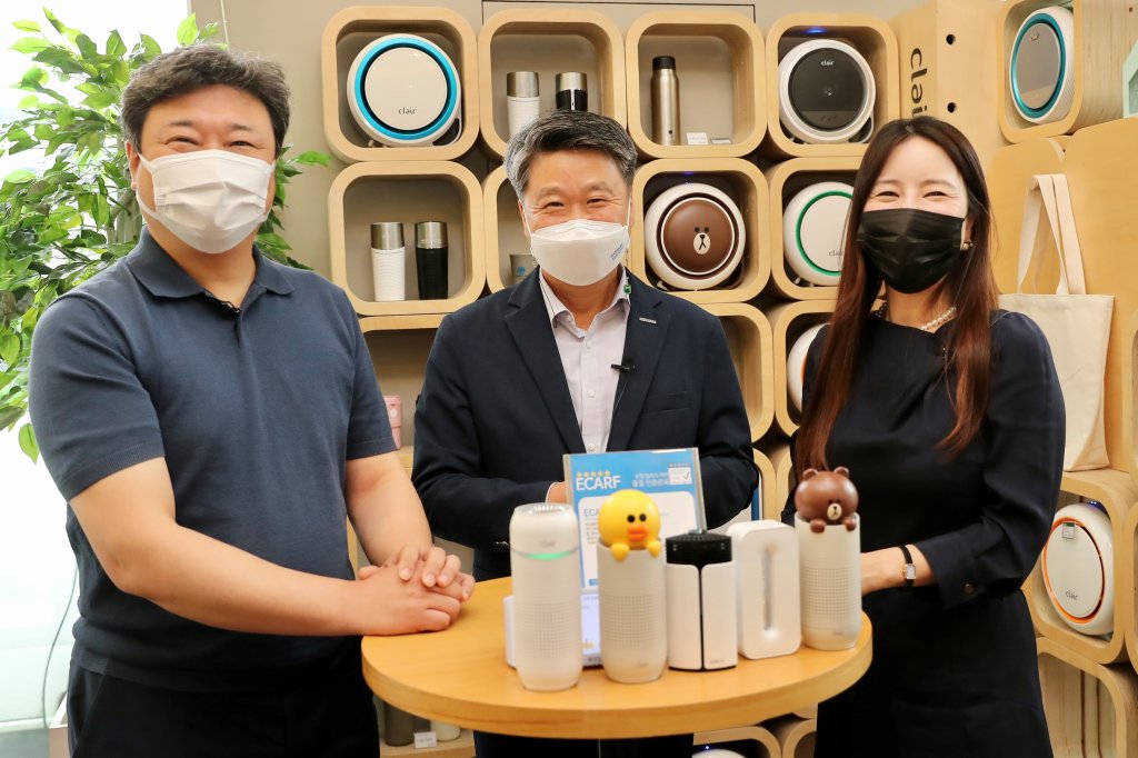김학도 중진공 이사장, 공기청정기 수출강소기업 클레어 방문 - 뉴스 썸네일 이미지