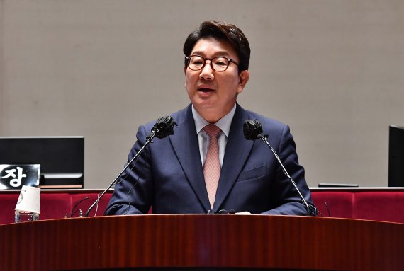 계약갱신청구권 첫 만료 앞두고..여야 '임대차3법' 개정 온도차
