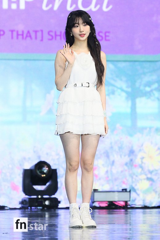 [포토] 이달의소녀 여진, '흑발 미모'