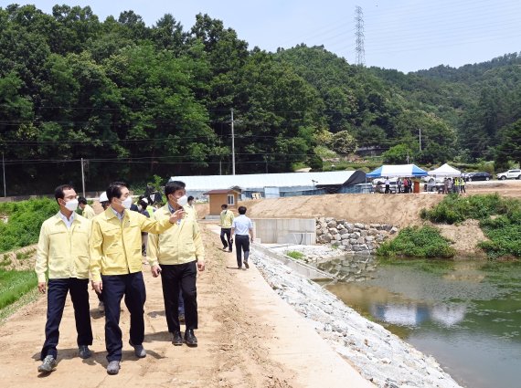 김성호 재난안전본부장, 횡성댐 가뭄 현장 점검. 행안부 제공