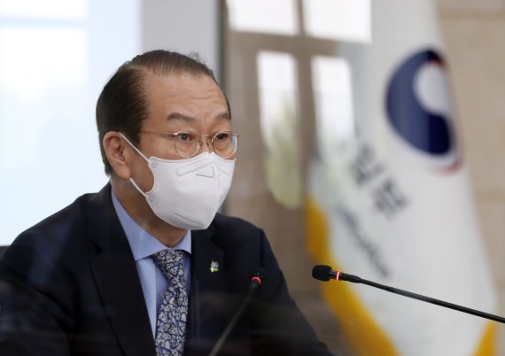 [서울=뉴시스] 고승민 기자 = 권영세 통일부 장관이 21일 서울 남북회담본부에서 출입기자단 간담회를 하고 있다. 2022.06.21. kkssmm99@newsis.com
