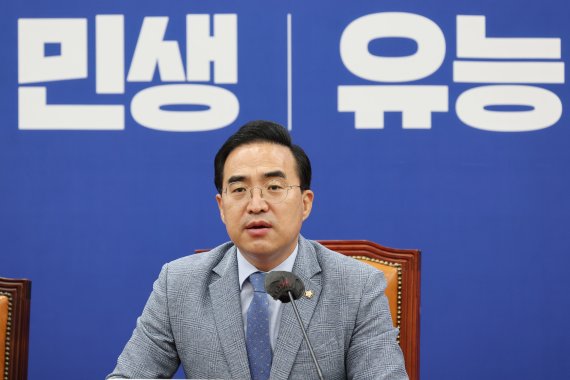 尹정부 강공한 박홍근 "민생 손놓고 정치보복·新색깔론 몰두"