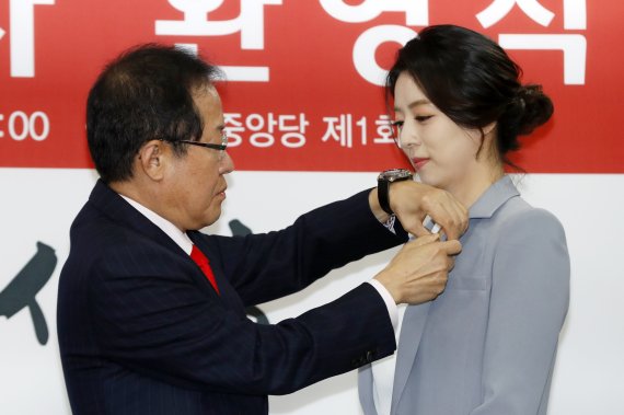 홍준표 “최고위원-당대표 경쟁 관계 아냐”