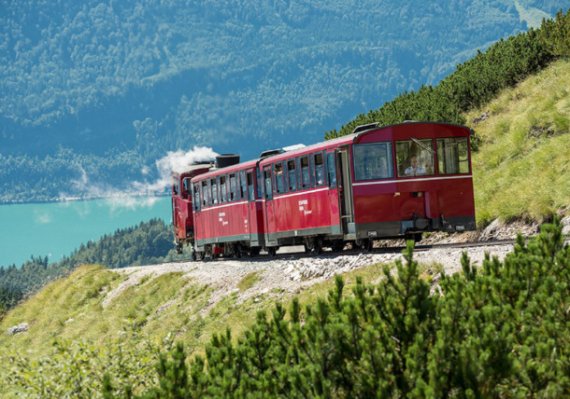 [자료]샤프베르크산을 오르는 산악열차.(오스트리아관광청 제공)/뉴스1 DB