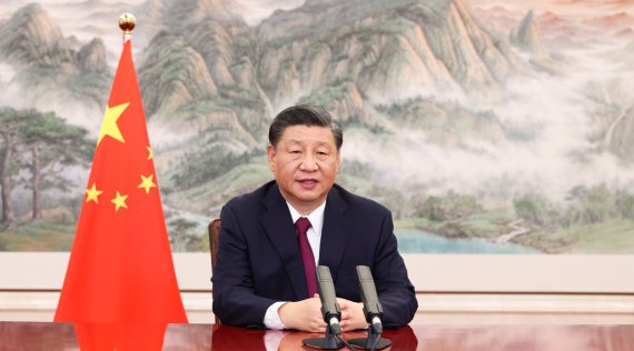 시진핑 중국 국가주석이 2022년 4월21일 보아오포럼 인사람을 하고 있다(중국 중앙인민정부 홈페이지 갈무리)© 뉴스1