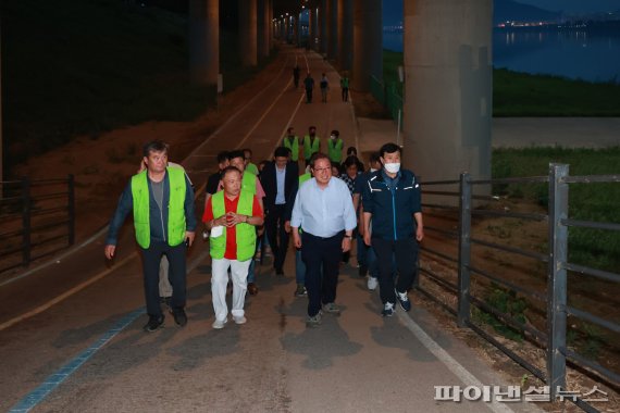 조광한 남양주시장 동양하루살이 마지막 퇴치점검