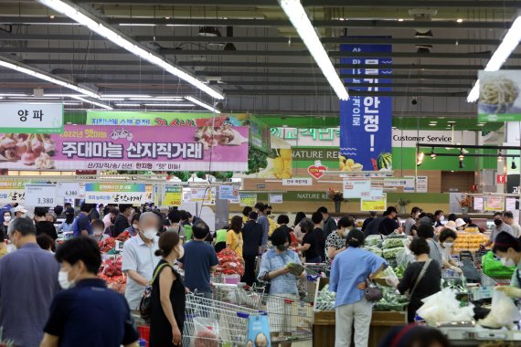 "물가상승률 6%대?"…직장인들, 도시락 싸고 끼니 거르고