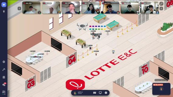 롯데건설이 메타버스 플랫폼 게더타운을 통해 진행한 신입사원 가상 교육장 롯데건설 제공