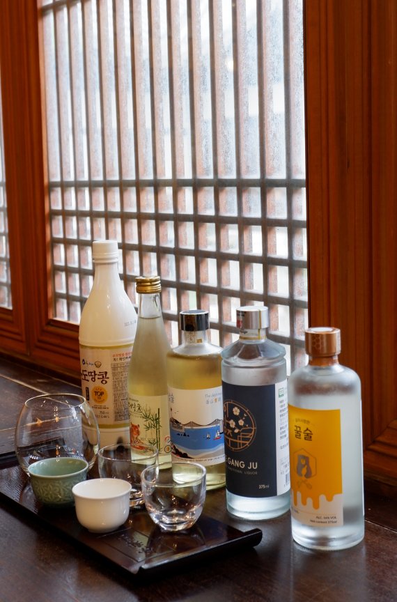 운암정에 최근 전통주점 '운암작가'가 오픈했다© 뉴스1