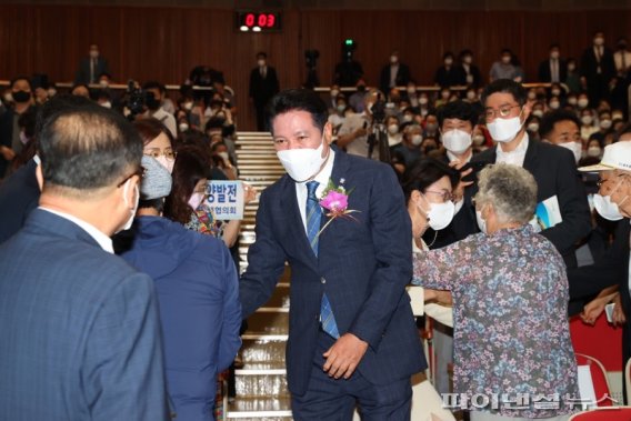 최대호 안양시장 7대시정 제시…대통령 축전도착