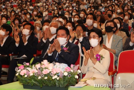 최대호 안양시장 7대시정 제시…대통령 축전도착