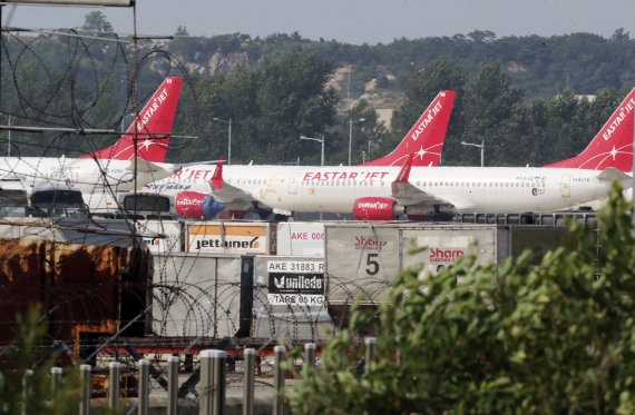 인천국제공항 계류장에 이스타항공 여객기가 세워져 있다. 뉴시스