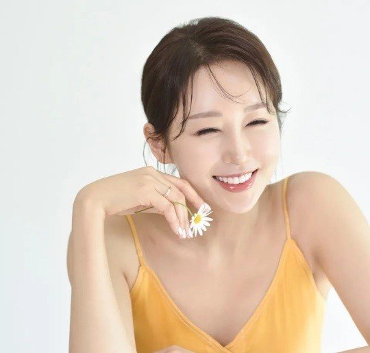 [서울=뉴시스] 한영 2022.07.07 (=인스타그램 캡처) photo@newsis.com *재판매 및 DB 금지