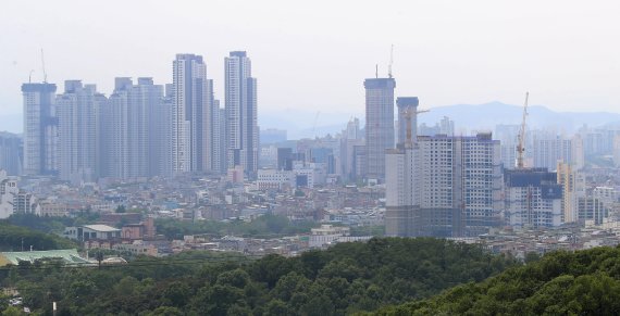 아파트가 우뚝 솟은 대구 도심 (뉴스1 DB) © News1 공정식 기자