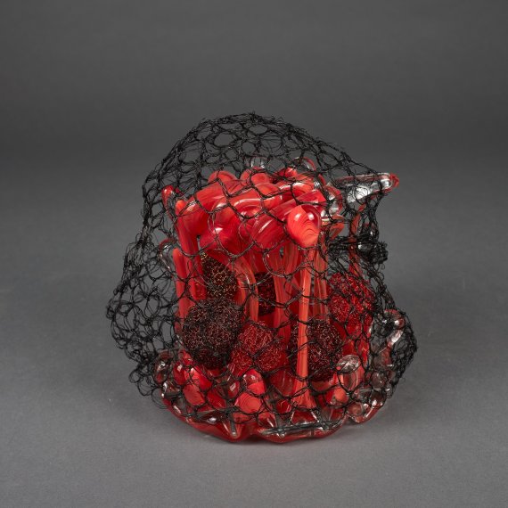 [서울=뉴시스]Shiota Chiharu, Cell, 2022, Glass and wire, h 28, Ø 30 cm, h 11, Ø 11.8 in._1