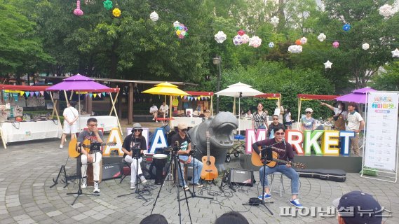 고양 화정중앙공원 하마마켓 버스킹. 사진제공=고양시