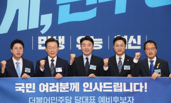 "이재명 당대표 되면 사당화"… ‘어대명 저지’ 친문의 대반격