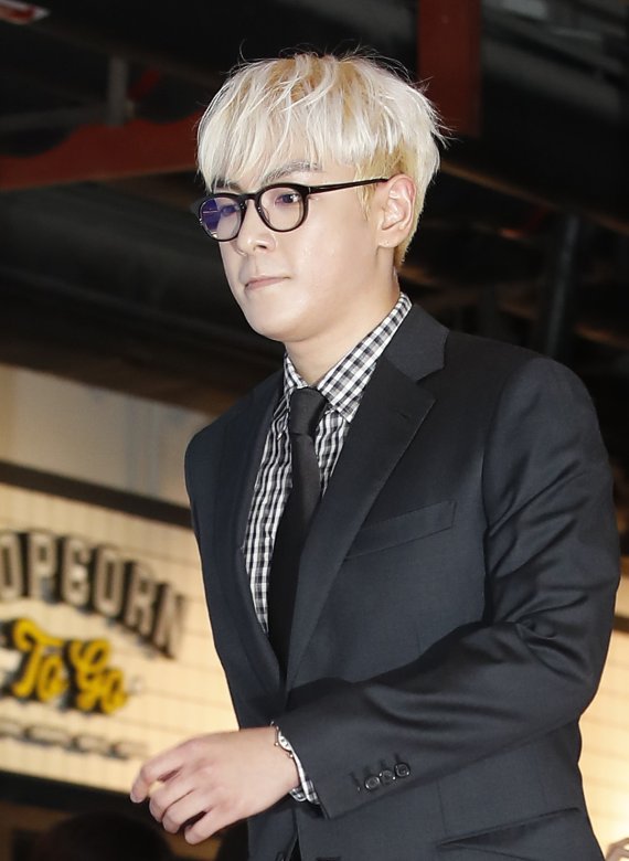 빅뱅 탑이 25일 오후 서울 코엑스 메가박스에서 열린 영화 ‘비상선언’(감독 한재림) VIP 시사회에 참석하고 있다. © News1 권현진 기자