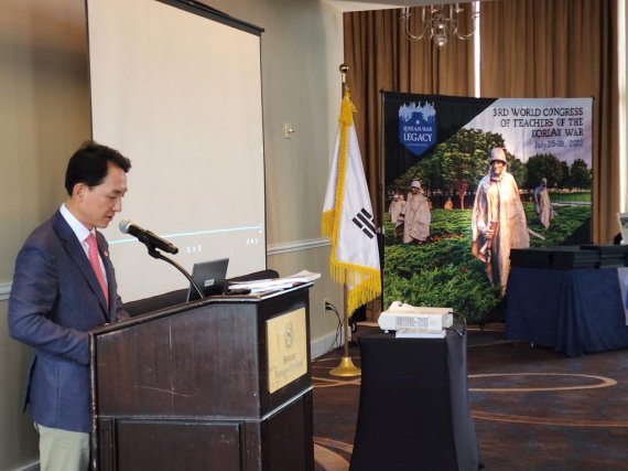 기조연설하는 박민식 보훈처장 (워싱턴=연합뉴스) 강병철 특파원 = 박민식 국가보훈처장이 26일(현지시간) 낮 워싱턴 DC 인근 펜타콘 시티의 한 호텔에서 열린 '제3회 월드 콩그레스'에서 기조연설을 하고 있다. soleco@yna.co.kr (끝)