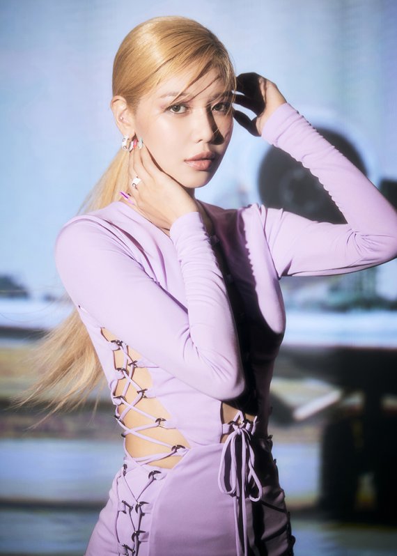 [서울=뉴시스] 소녀시대 수영. 2022.07.27. (사진 = SM엔터테인먼트 제공) photo@newsis.com *재판매 및 DB 금지