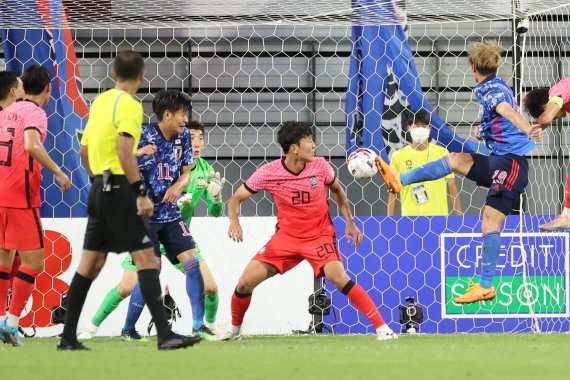 대한민국 축구 대표팀, 동아시안컵 한일전서 '0 대 3' 완패