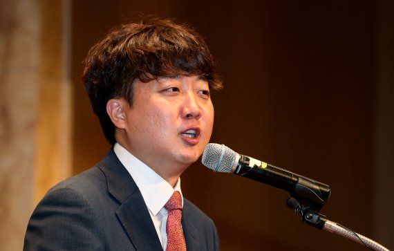 민경욱 '선거 무효 소송' 패소에 이준석 반응 "보수정권에..."
