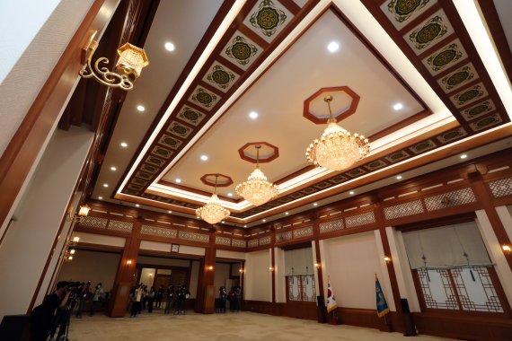 25일 오후 서울 종로구 청와대 본관 충무실이 언론에 공개되고 있다. 2022.5.25/뉴스1 ⓒ News1 황기선 기자