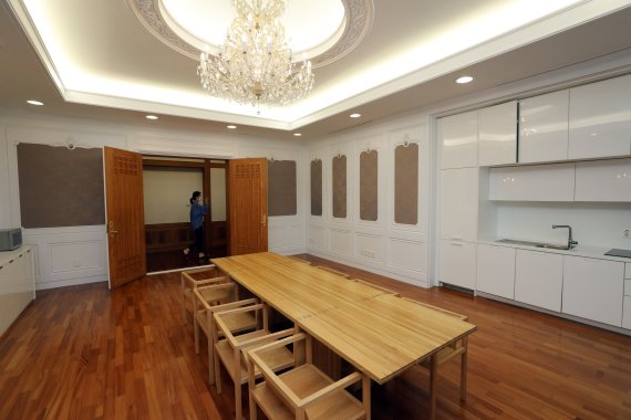 25일 오후 서울 종로구 청와대 관저 내부가 언론에 공개되고 있다. 2022.5.25/뉴스1 ⓒ News1 황기선 기자