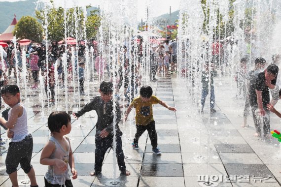 경마공원 특별여름축제 ‘출발’…삼복더위 사냥