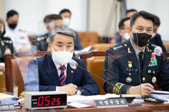 이종섭, 北 위협 대응 "한국형 3축 체계 강화, 한일 지소미아 시기 종합 검토"