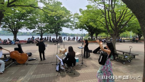 고양문화재단 ‘퇴근길 콘서트’ 선봬…버스킹 공연