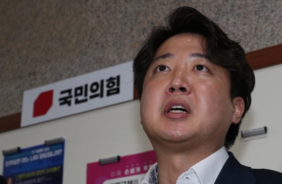 이준석측 국바세 '집단소송·탄원서' 본격 진행…'친윤' 이철규 "망월폐견"