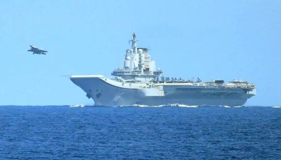 중국 랴오닝 항모전단이 대만과 일본 오키나와 인근 서태평양 해역에서 훈련을 하고 있다. (사진출처: 일본 방위성 홈페이지 캡처) 2022.05.23